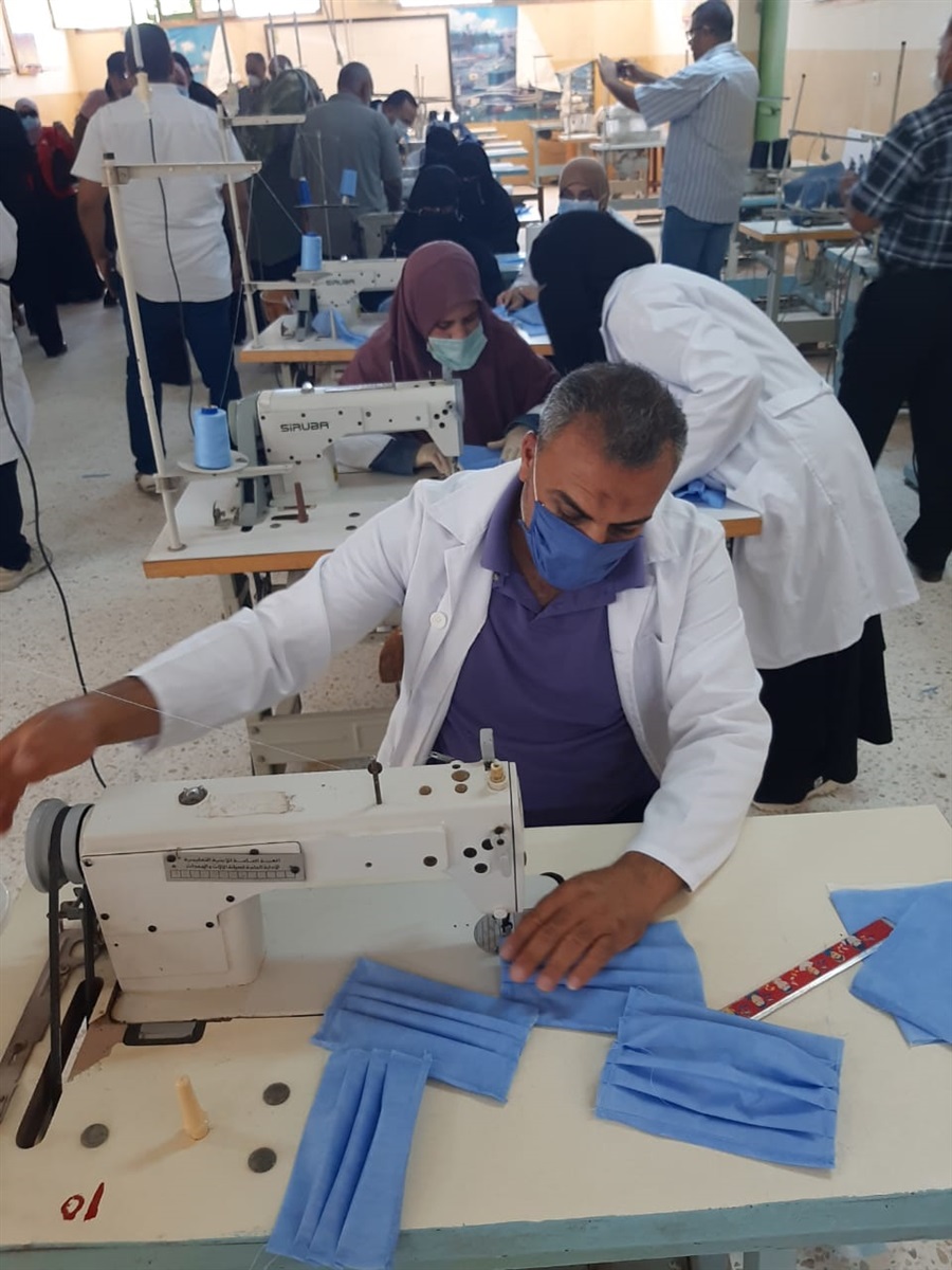 تشغيل اول خط لإنتاج الكمامات الواقية بـ العريش