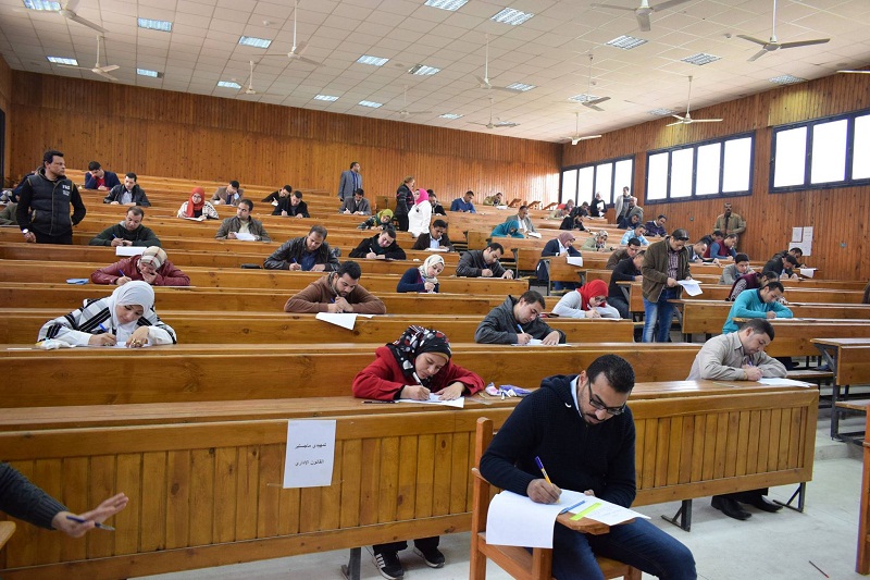 امتحانات الجامعات