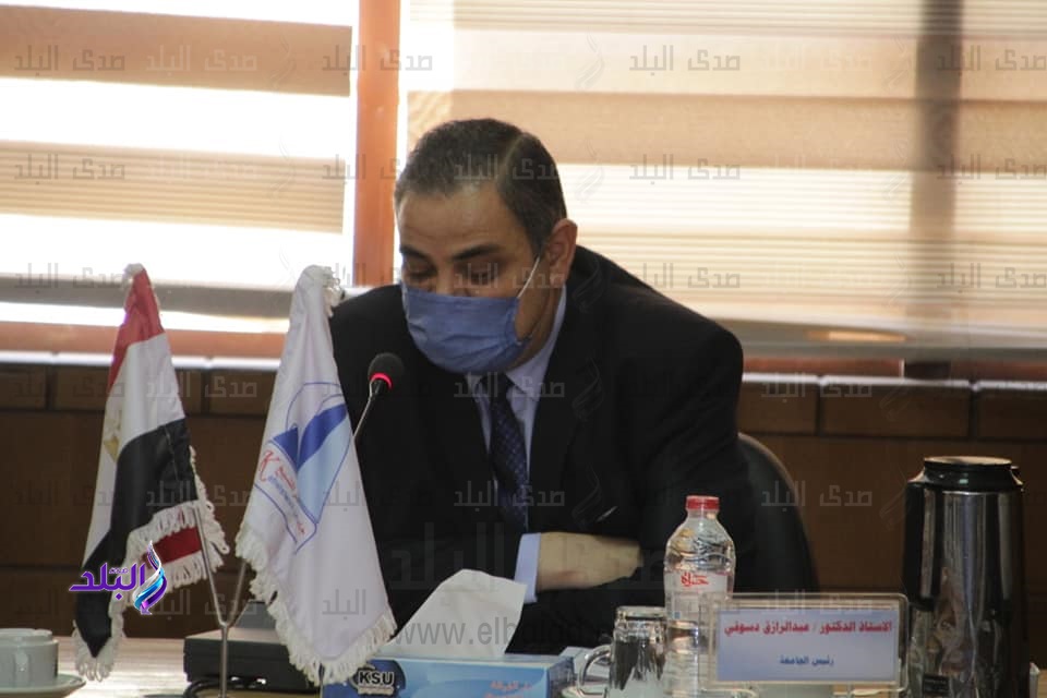 رئيس جامعة كفر الشيخ