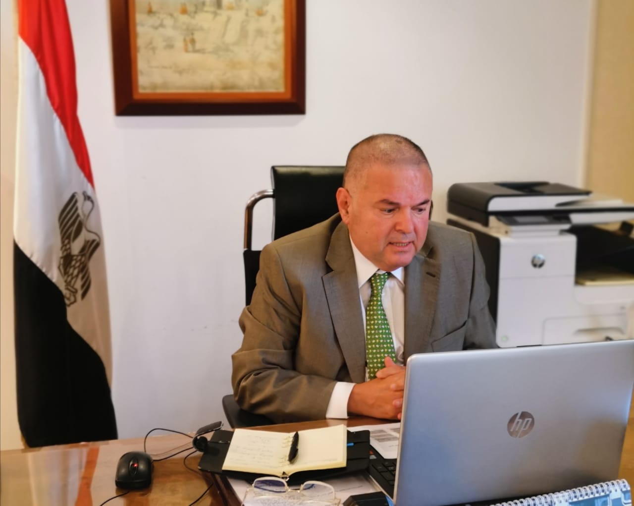 هشام توفيق وزير قطاع الاعمال العام