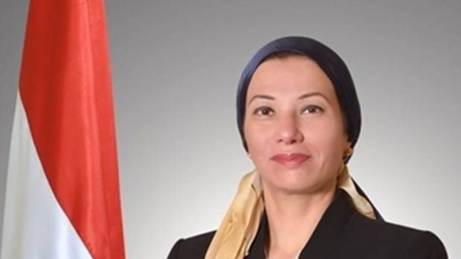 وزيرة البيئة