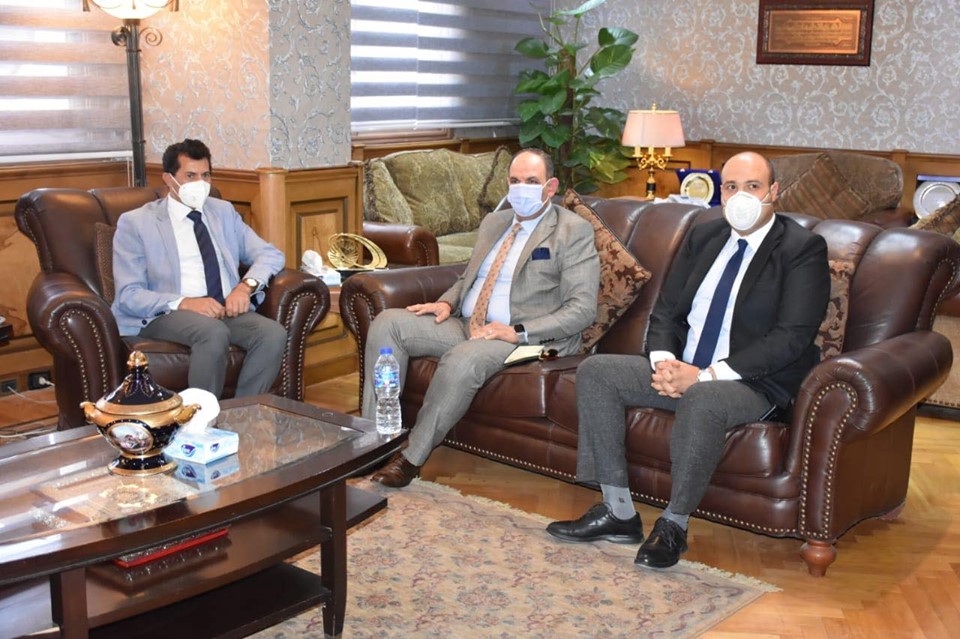 أجتماع وزير الشباب والرياضة