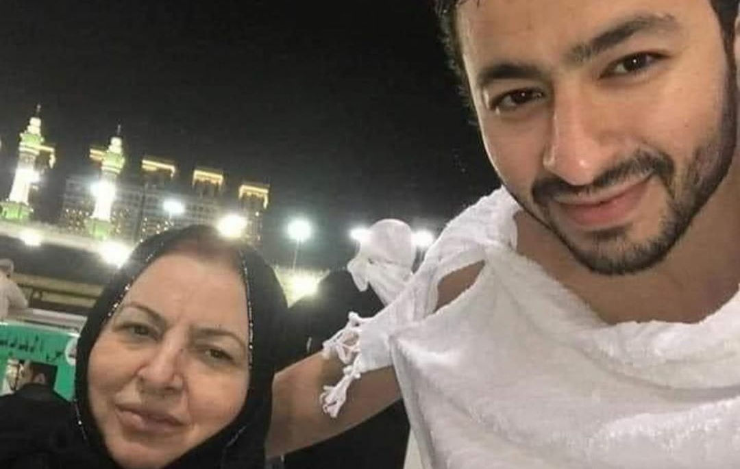 حمادة هلال ووالدته