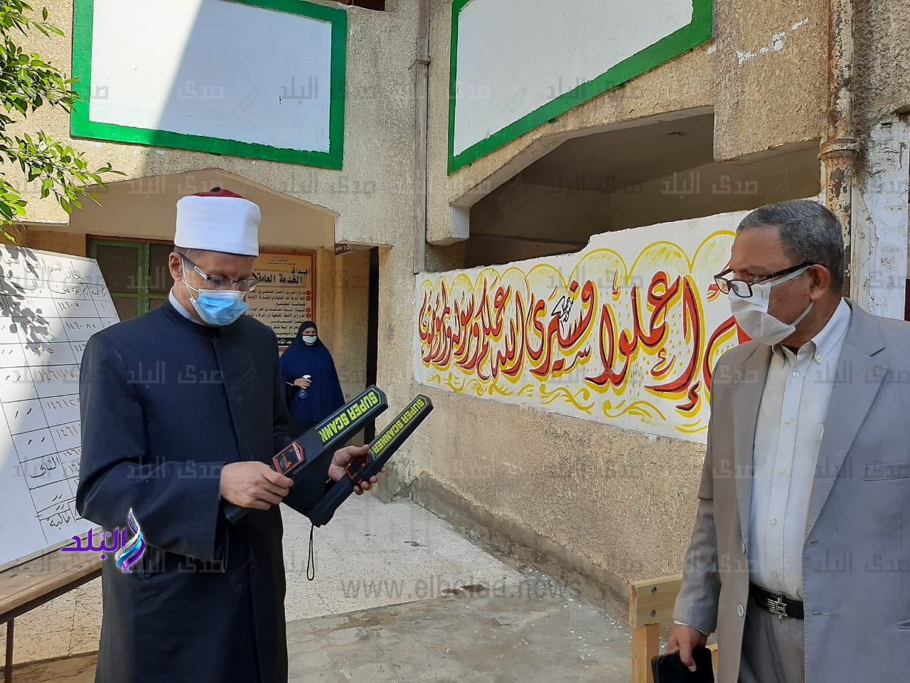 وكيل الأزهر خلال جولته التفقدية 