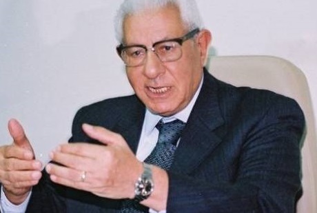 الكاتب الصحفى مكرم محمد أحمد