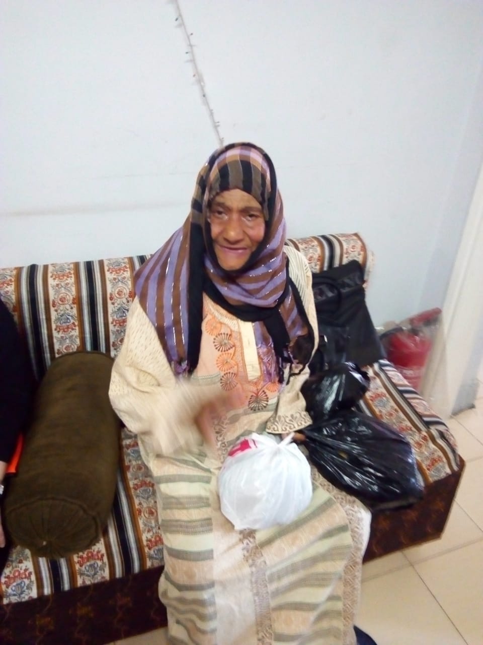 انقاذ سيدة مسنة انقاذ سيدة مسنة