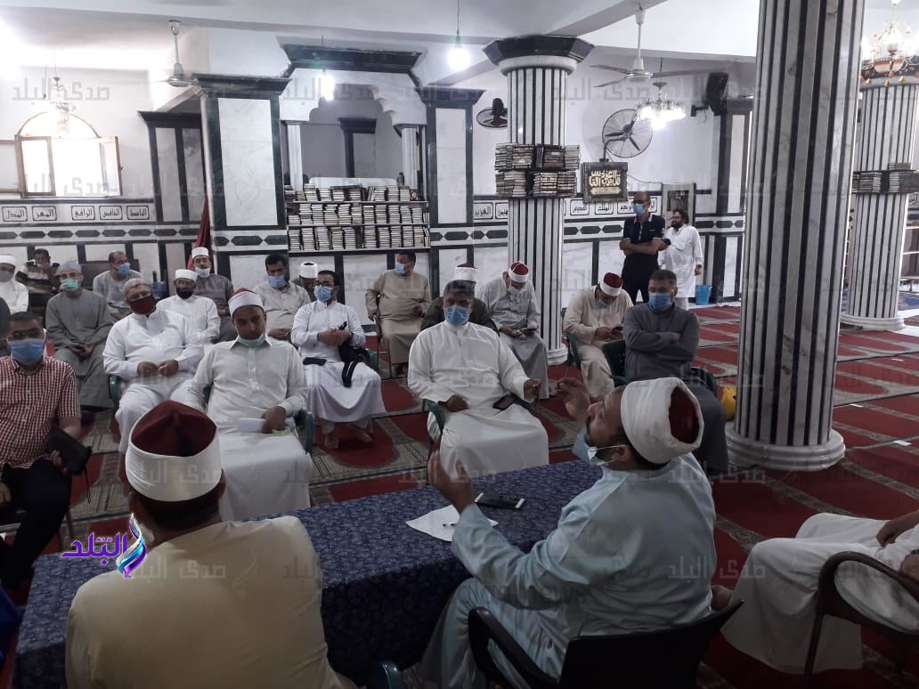 مدير الدعوة بالإسكندرية يطالب بمساعدة الأسر الأكثر احتياجا