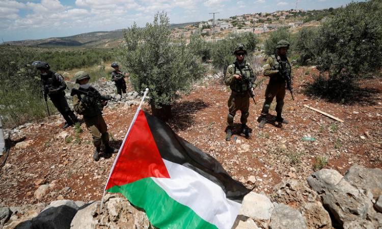 الاستيلاء على الأراضى في الضفة الغربية