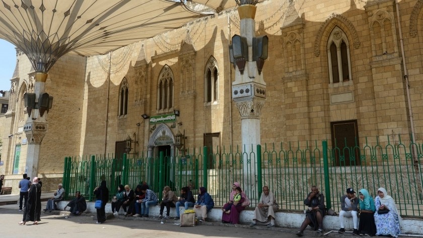 غلق مسجد الحسين