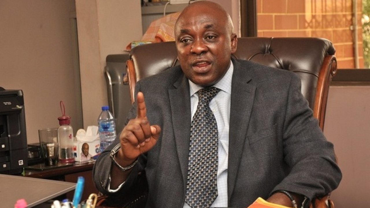 استقالة مسؤول كبير في غانا بعد خرق قيود كورونا