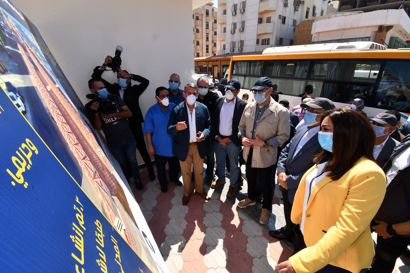 خلال الجولة خلال الجولة