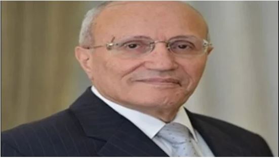 الفريق محمد سعيد العصار وزير الدولة للانتاج الحربي 