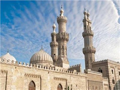 البحوث الإسلامية: المجتمع يقاس برقيه وحسن معاملته للمرأة 