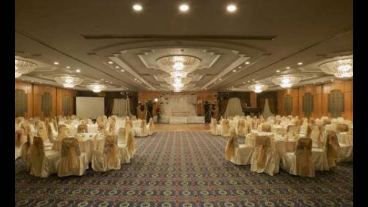 قاعات الأفراح