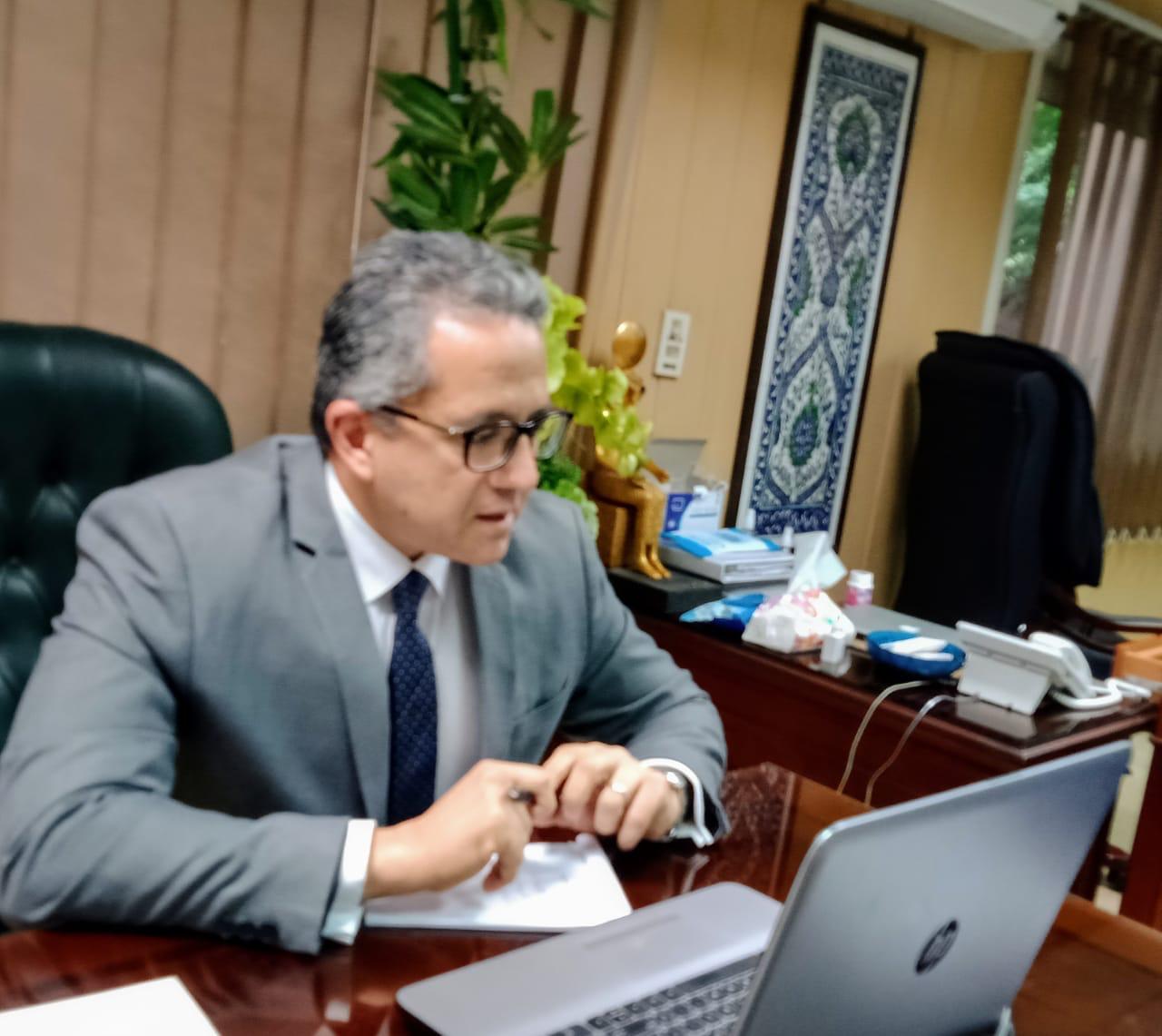 وزير السياحة خالد العناني