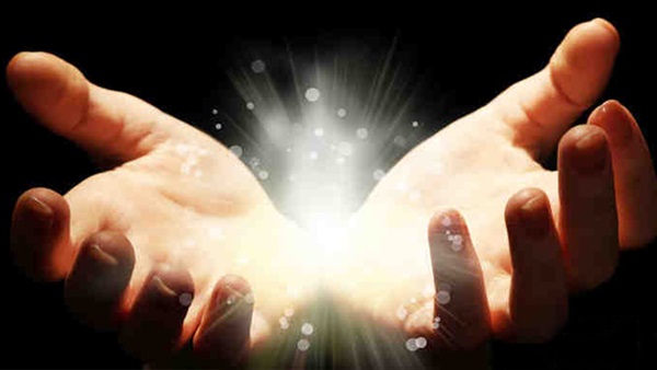 دعاء قضاء الحوائج مغرب يوم الجمعة.. 9 أدعية رددها الآن