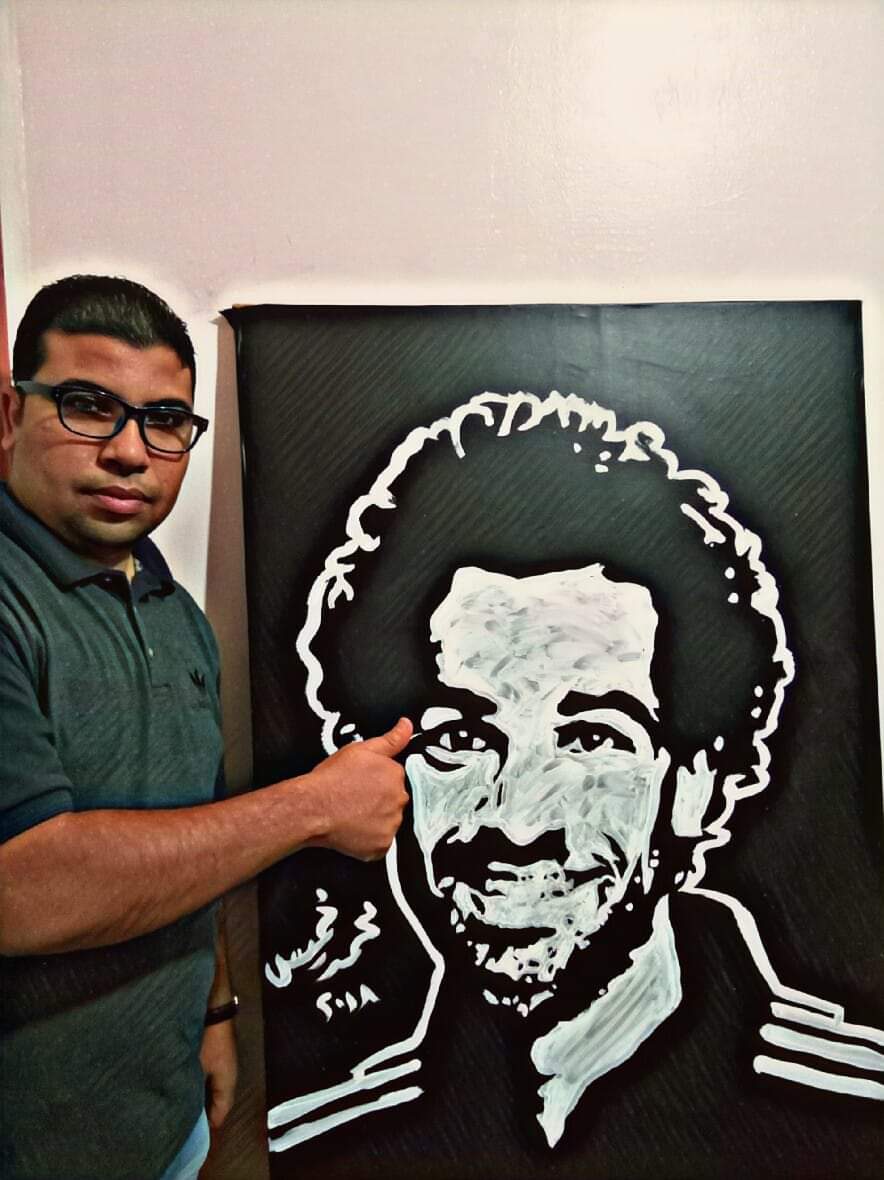 فنان تشكيلي محمد خميس 