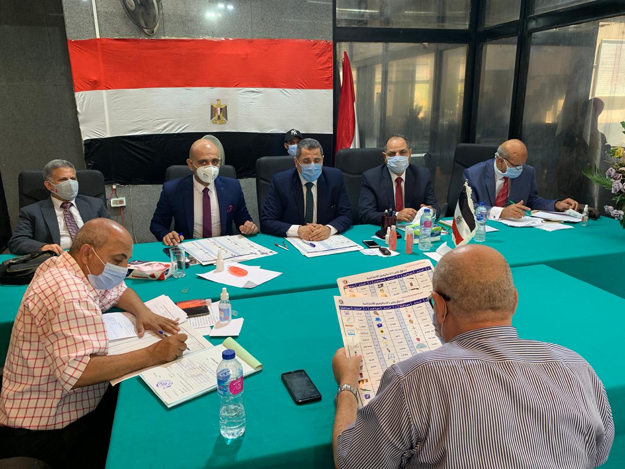 تلقى أوراق الترشح لانتخابات مجلس الشيوخ 