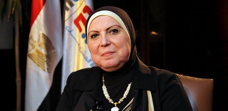 الدكتورة نيفين جامع