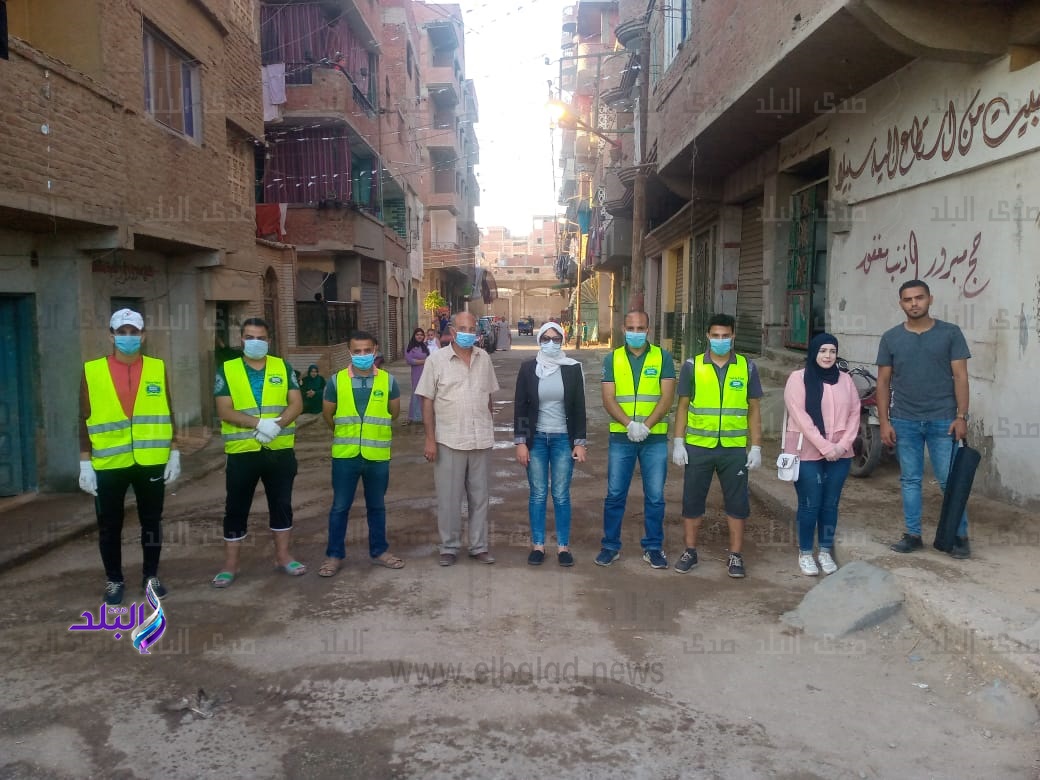 مبادرة شبابية لمكافحة فيروس كورونا بعزبة البرنس في بنها