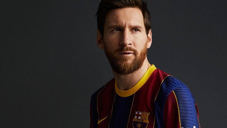 ميسي بقميص برشلونة الجديد