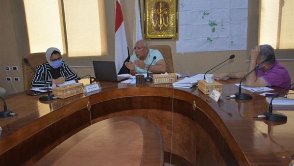 اللواء محمد الزملوط محافظ الوادى الجديد 