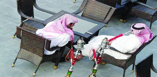 تقديم الشيشة في السعودية