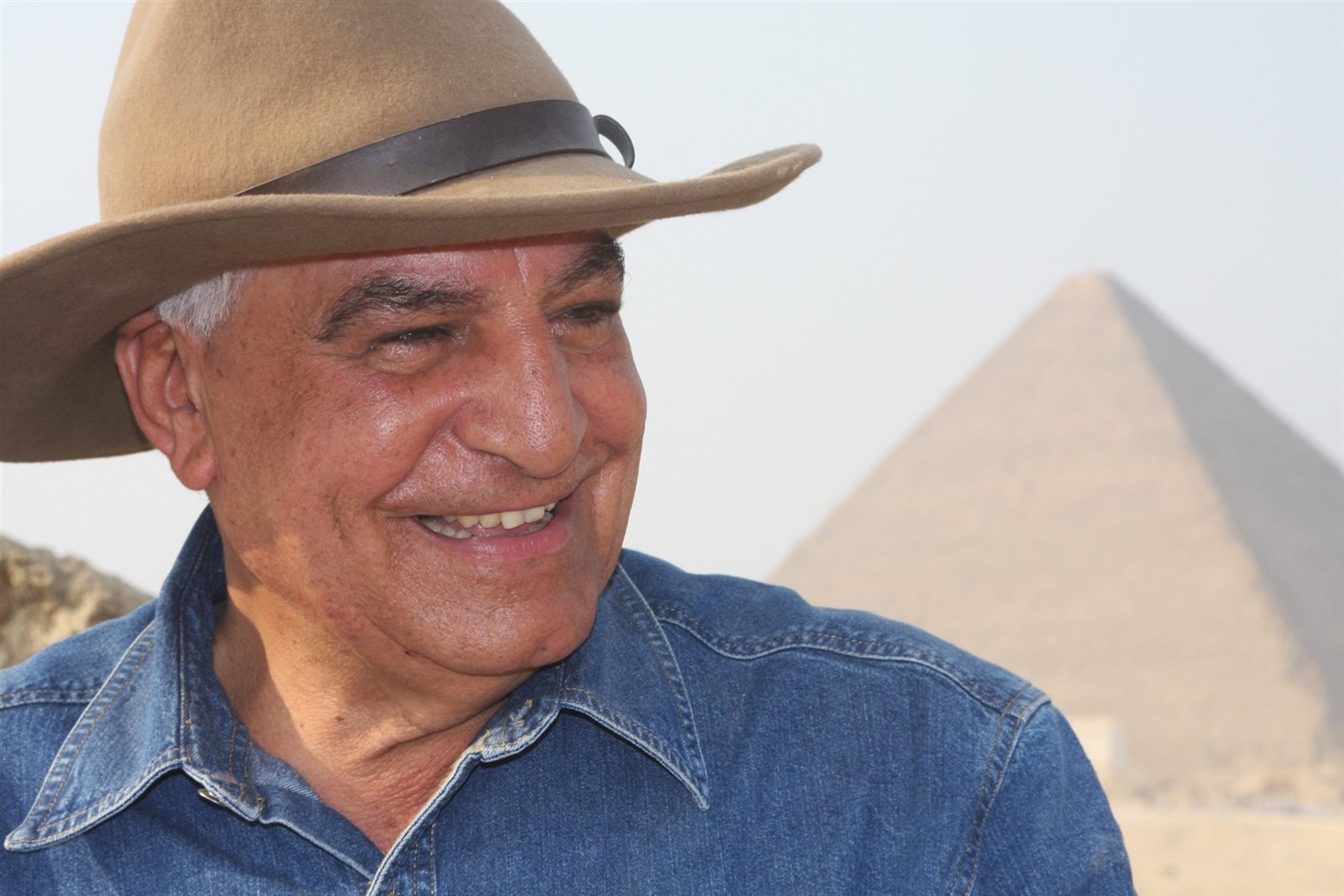 الدكتور زاهي حواس
