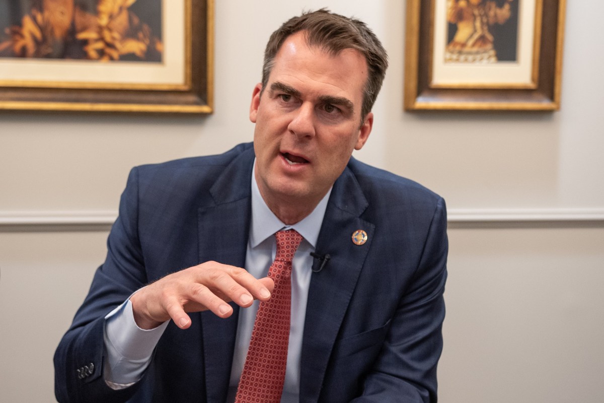 حاكم ولاية اوكلاهوما