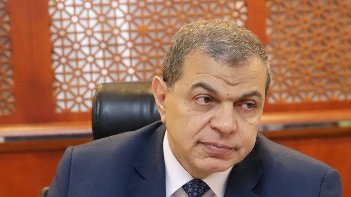محمد سعفان وزير القوى العاملة 