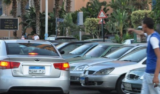 انتظار المركبات في الشوارع