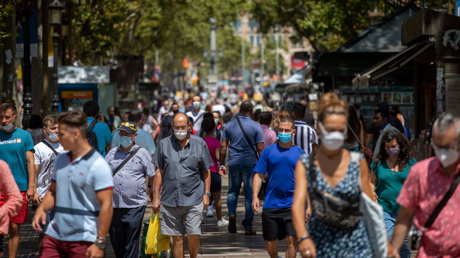 كورونا يجتاح العالم