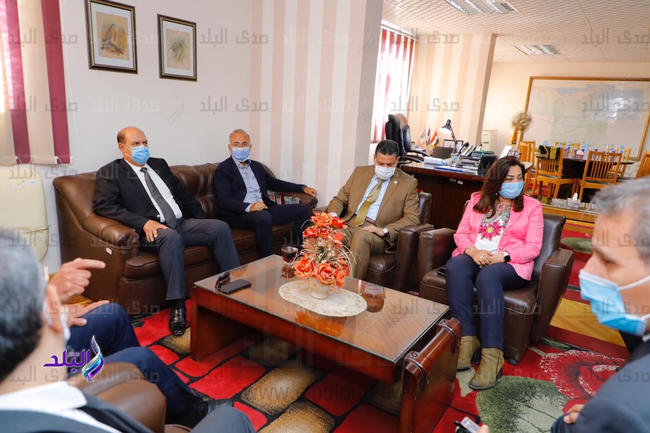  الدكتورة منال عوض محافظ دمياط