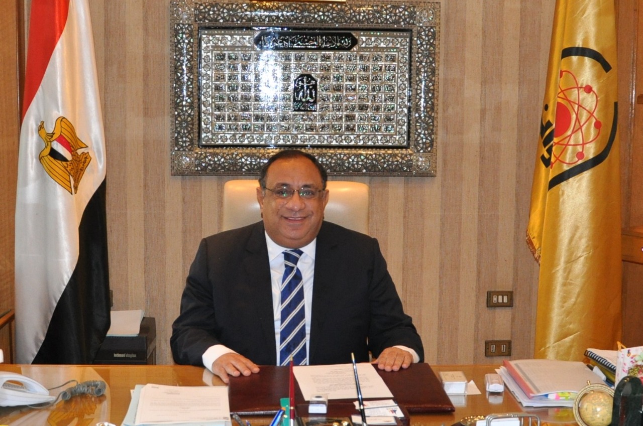 رئيس جامعة حلوان