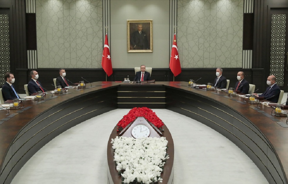  اجتماع مغلق لـ أردوغان ورجاله لمدة 45 دقيقة