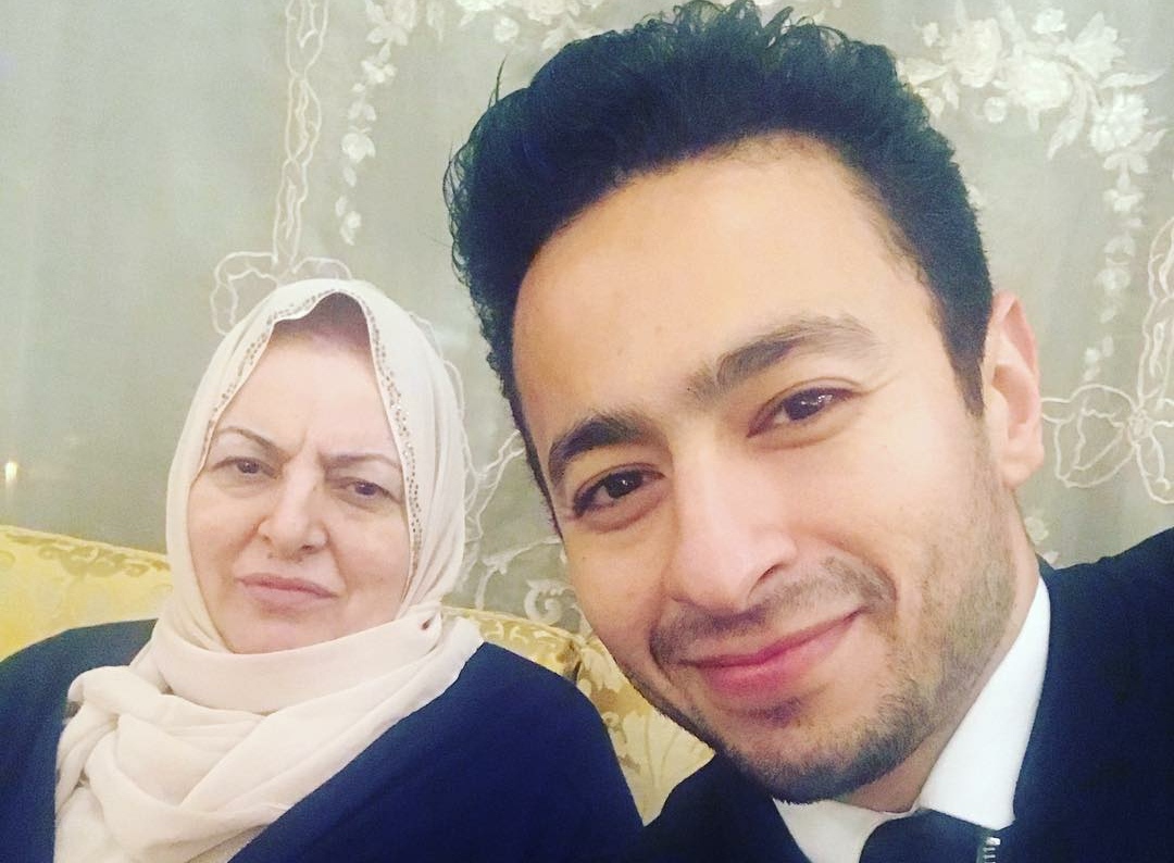 حمادة هلال ووالدته