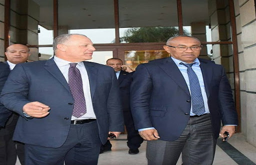 رئيس الكاف وهانى ابوريدة