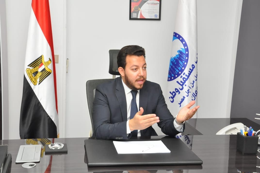 الدكتور محمود مرسى كماله