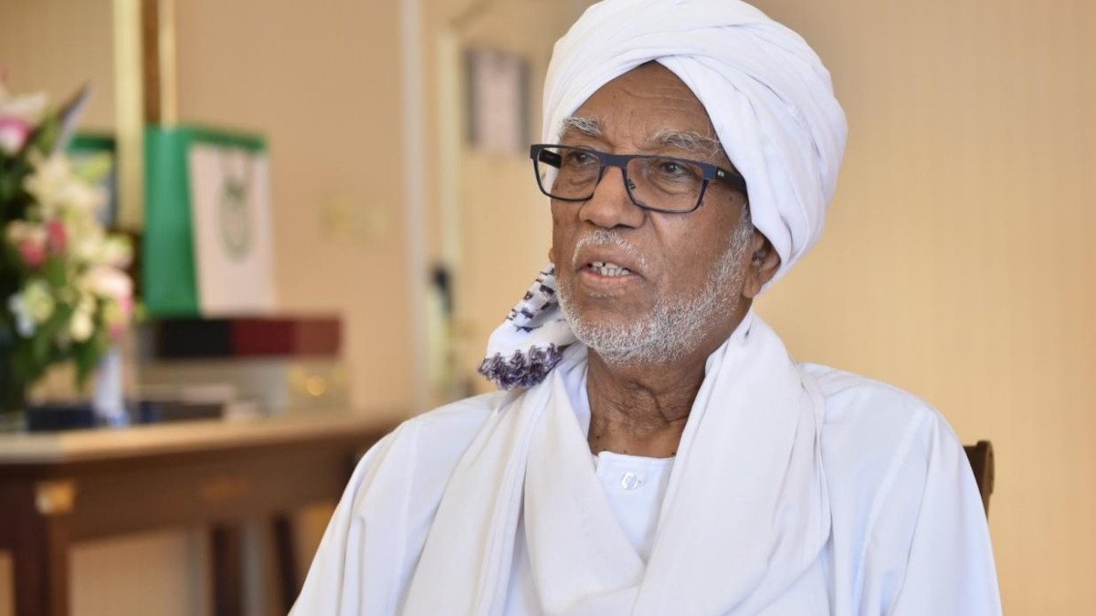 رئيس برلمان السودان السابق