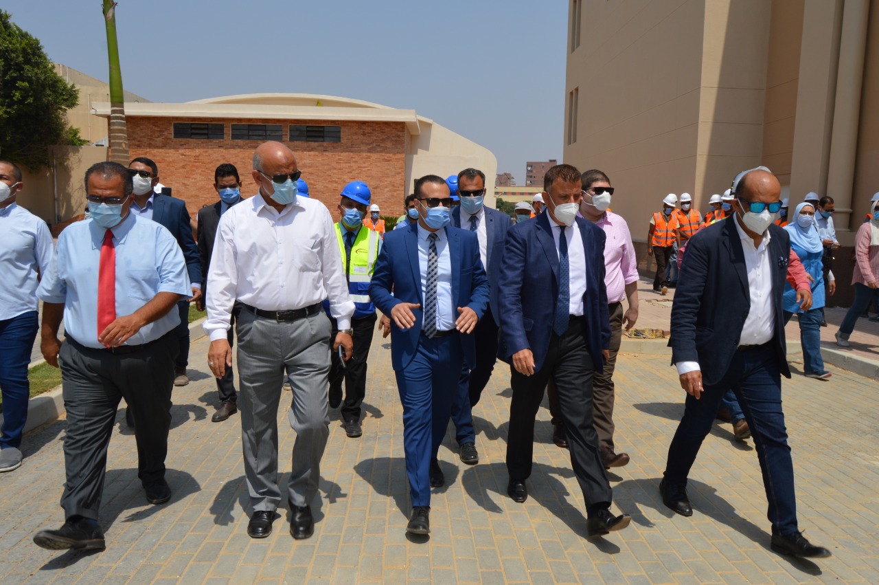 جامعة عين شمس 