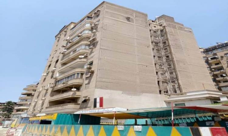 عقار الزمالك المائل