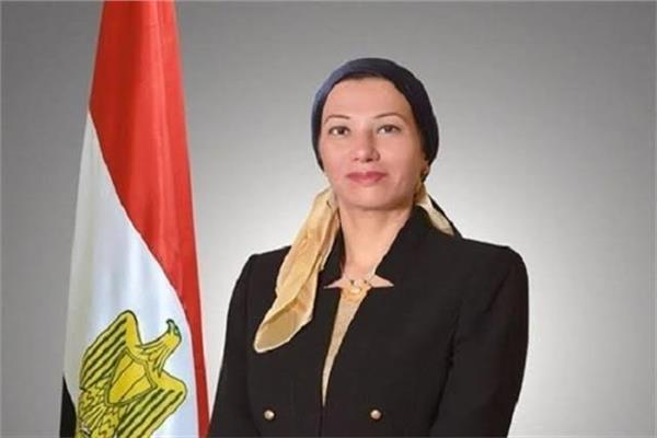 وزيرة البيئة