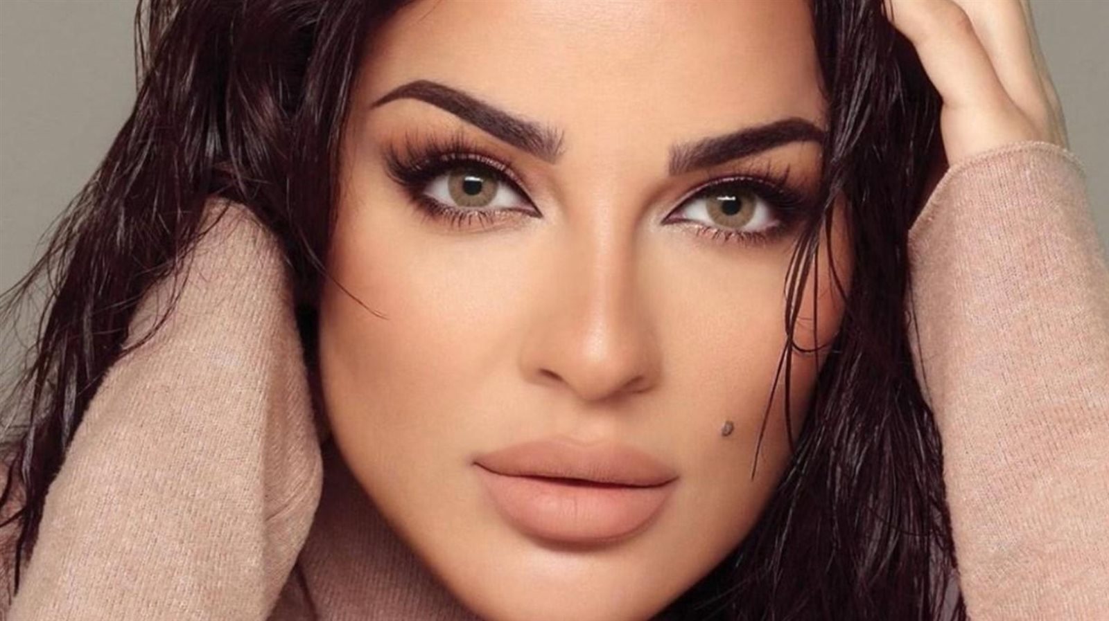 نادين نسيب نجيم