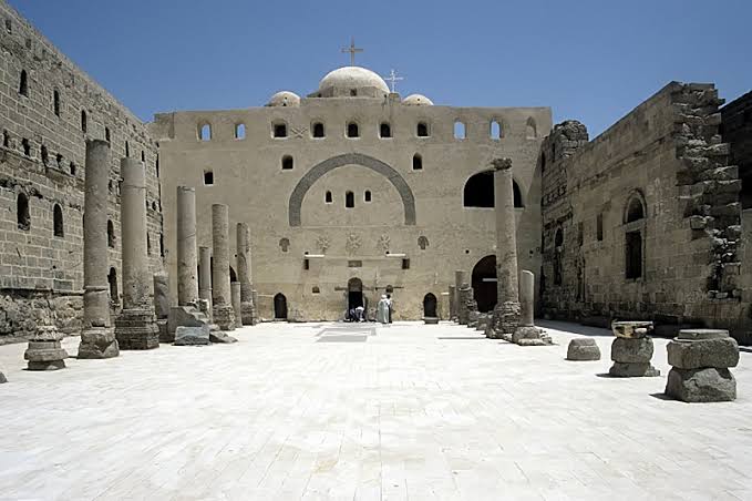 الدير الأبيض