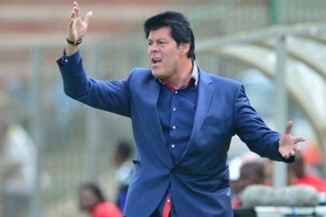  المدرب البلجيكي لوك إيميل 