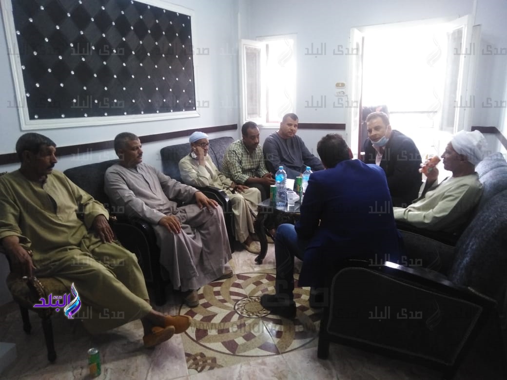 إجتماع لجان الوفد بقنا لدعم مرشح الحزب نان نصر الله