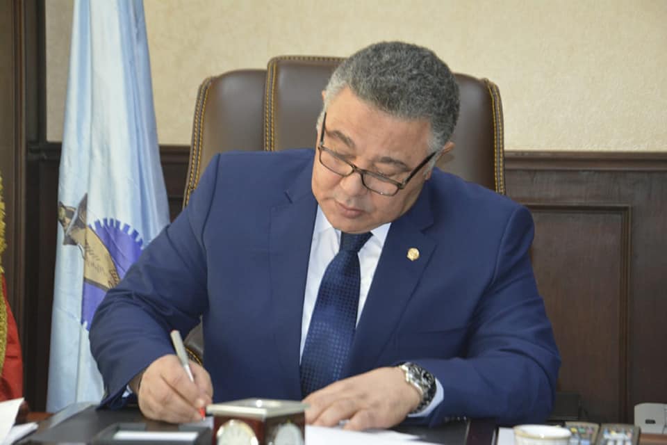 اللواء عمرو حنفى محافظ البحر الأحمر 