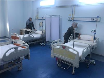 خروج أخر حالة مصابة بالكورونا بمستشفيات جامعة الفيوم