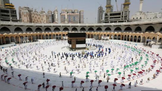 خطيب المسجد الحرام في عيد الأضحى : احذر هذه الكلمة