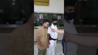 القبض على شاب حرض لحرق علم الكويت 